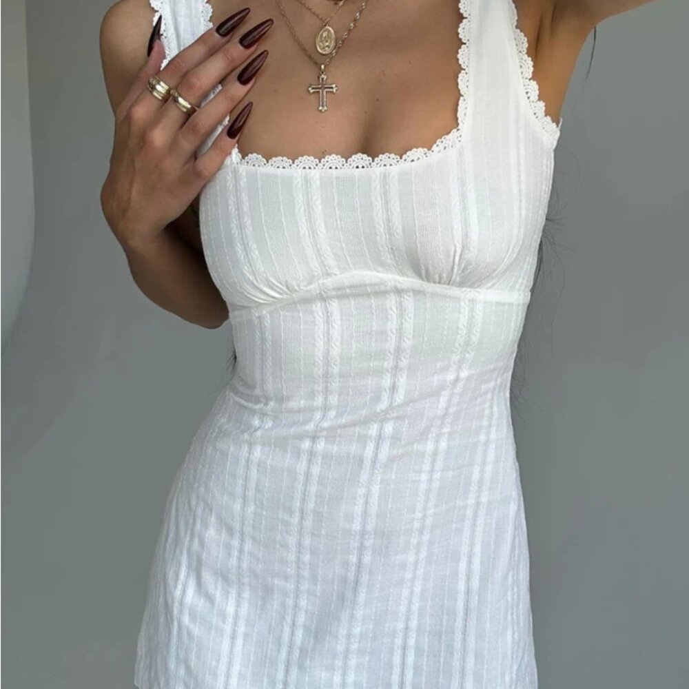 VIRAL princess polly dress